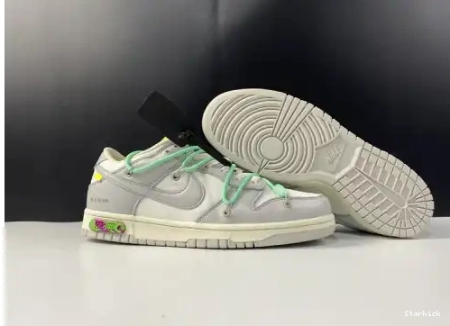 Lot Dunk O-W Nike DM1602-114 4 Low 0524